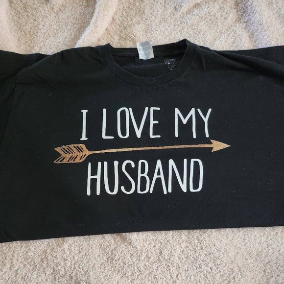 Romantic I Love My Husband Arrow T-Shirt - Picture 1 of 2